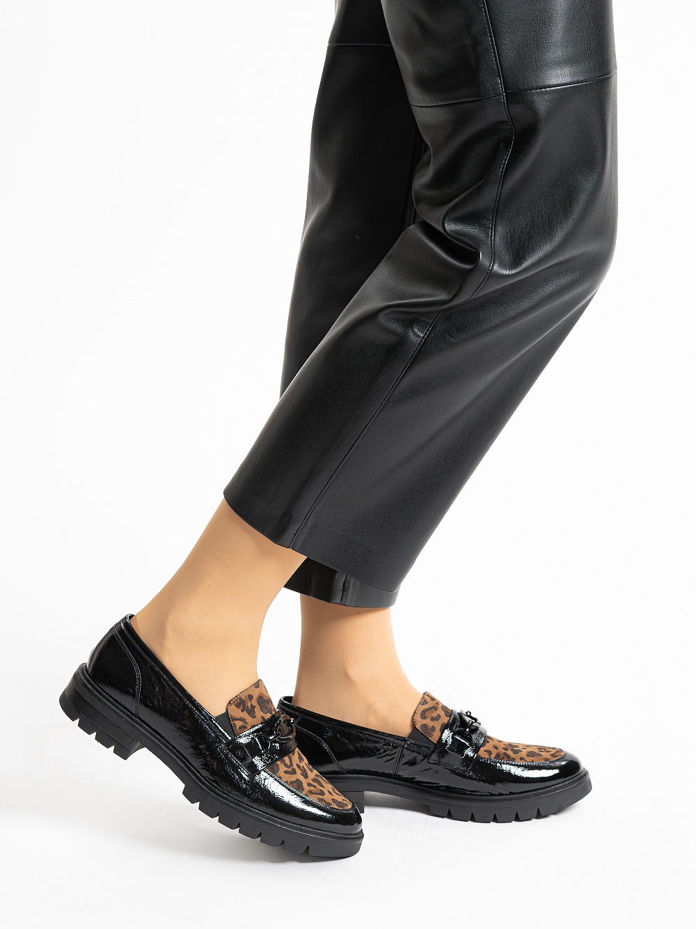 Slipper Cambridge schwarz leo