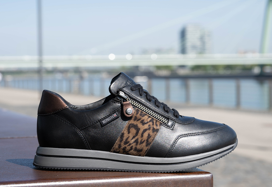 250901_Mephisto_HW25-26_Kategoriebilder-quer_Damen_950x655px_06 250901_Mephisto_HW25-26_Kategoriebilder-quer_Damen_950x655px_06